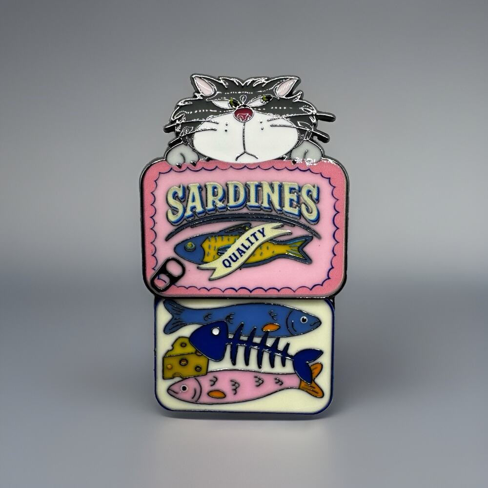 Disney Cats Sardine Sliding Blind Enamel Pin New Open Cinderella LUCIFER